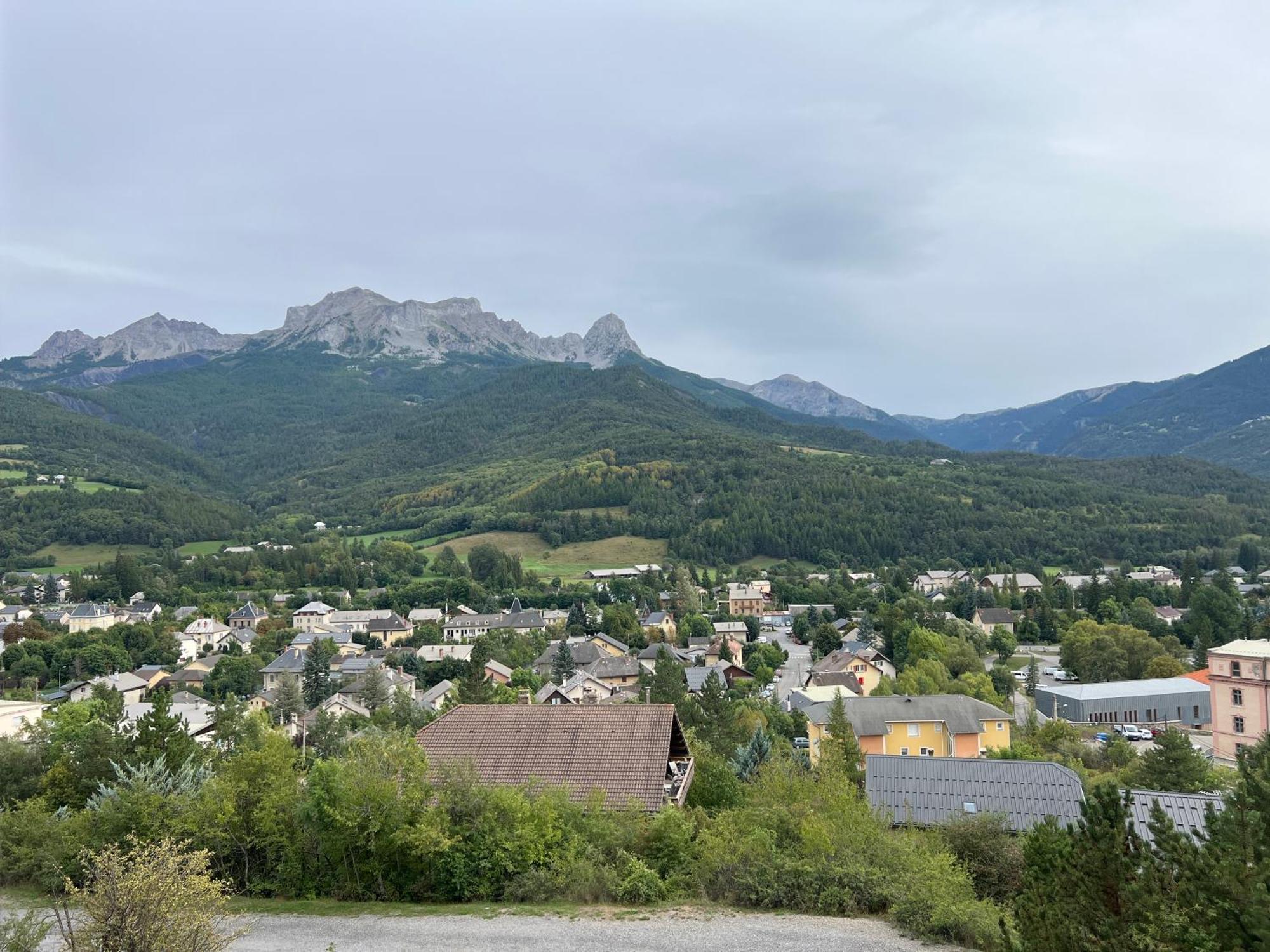 Apartamento Terrasse Adroit T2 Barcelonnette - Wi-Fi Gratuit - 7 Couchages Exterior foto